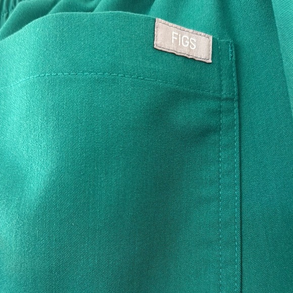 Figs Green scrub Pants - Picture 3 of 5